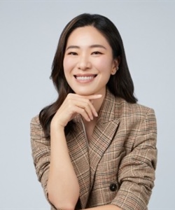 Julie Yeh portrait